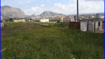 Terreno en venta en La Campaneta - Más