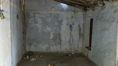 Casa adosada en venta en Carrer de Ramón y Cajal, 3, Yátova de 43.000 €