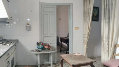 House in the Centre photo 12