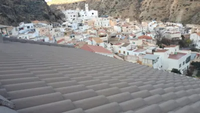 House in Sierro photo 39