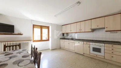 Chalet on Calle de la Virgen del Castillo photo 9