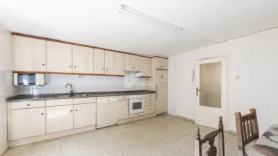 Chalet on Calle de la Virgen del Castillo photo 11
