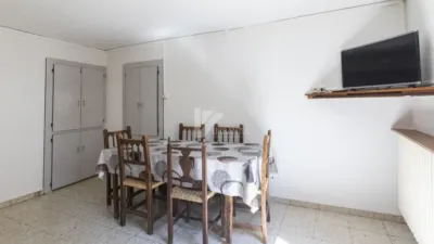 Chalet on Calle de la Virgen del Castillo photo 12