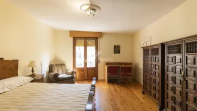 Chalet on Calle de la Virgen del Castillo photo 19