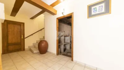 Chalet on Calle de la Virgen del Castillo photo 5
