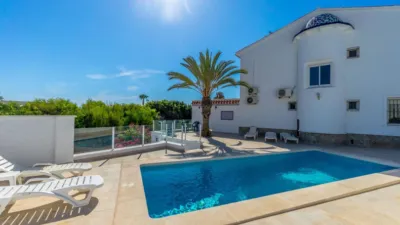 Chalet on Calle de los Claveles, 5 photo 2