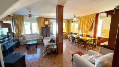 Casa adosada en venta en Calle de la Paloma, La Siesta-El Salado-Torreta-El Chaparral (Torrevieja) de 209.000 €