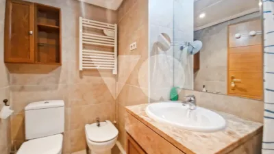Piso en venta en Calle de Yécora, Rejas (Distrito San Blas. Madrid Capital) de 295.000 €