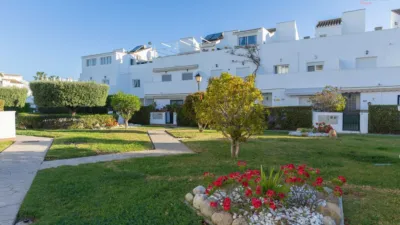 Casa adosada en venta en Calle de Magallanes, 142, Las Marinas-Bolaga (Vera) de 274.900 €