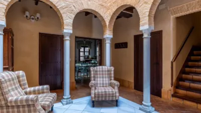 Casa en venta en Calle de Valdehelechoso, 9, Aracena de 599.000 €