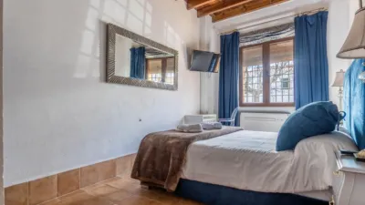 Casa en venta en Calle de Valdehelechoso, 9, Aracena de 599.000 €