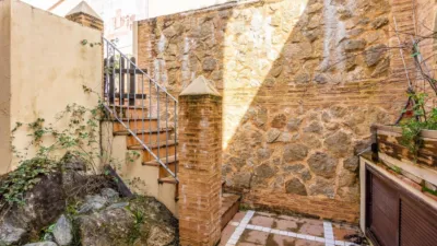 Casa en venta en Calle de Valdehelechoso, 9, Aracena de 599.000 €