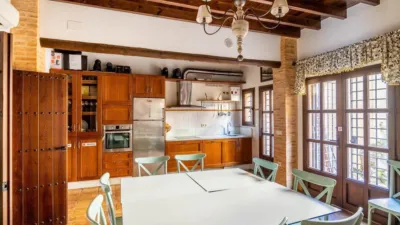 Casa en venta en Calle de Valdehelechoso, 9, Aracena de 599.000 €