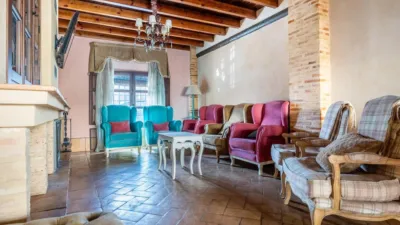 Casa en venta en Calle de Valdehelechoso, 9, Aracena de 599.000 €