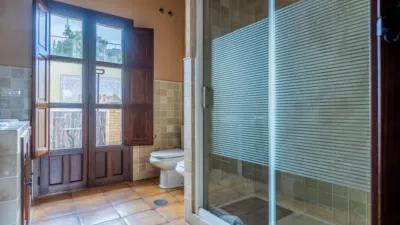 Casa en venta en Calle de Valdehelechoso, 9, Aracena de 599.000 €