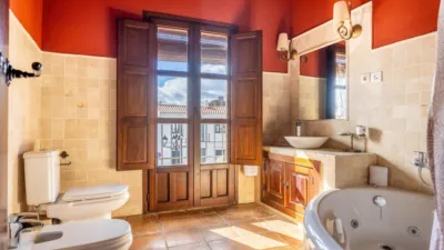 Casa en venta en Calle de Valdehelechoso, 9, Aracena de 599.000 €