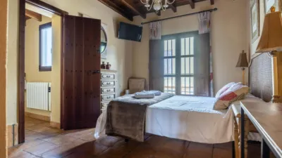 Casa en venta en Calle de Valdehelechoso, 9, Aracena de 599.000 €