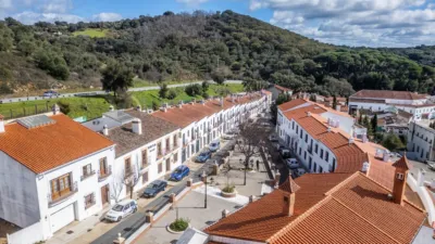 Casa en venta en Calle de Valdehelechoso, 9, Aracena de 599.000 €