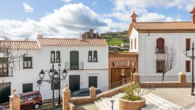 Casa en venta en Calle de Valdehelechoso, 9, Aracena de 599.000 €