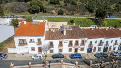 Casa en venta en Calle de Valdehelechoso, 9, Aracena de 599.000 €
