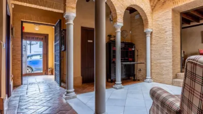 Casa en venta en Calle de Valdehelechoso, 9, Aracena de 599.000 €
