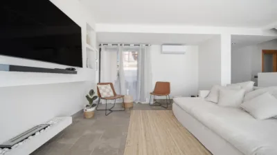 Townhouse on Carrer de la Riera Ginjolers photo 17