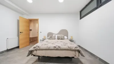 Townhouse on Carrer de la Riera Ginjolers photo 24