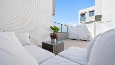 Townhouse on Carrer de la Riera Ginjolers photo 29