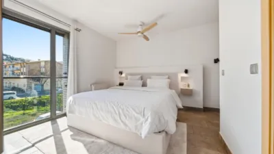 Townhouse on Carrer de la Riera Ginjolers photo 5