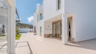 Chalet en venta en Roque del Conde, Costa Adeje (Adeje) de 2.100.000 €