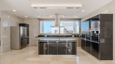 Chalet en venta en Roque del Conde, Costa Adeje (Adeje) de 2.100.000 €
