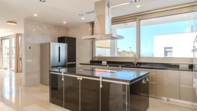 Chalet en venta en Roque del Conde, Costa Adeje (Adeje) de 2.100.000 €