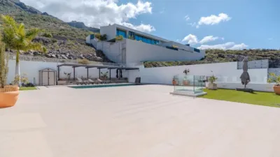 Chalet en venta en Roque del Conde, Costa Adeje (Adeje) de 2.100.000 €