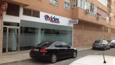 Local comercial en alquiler en Calle de Gabriela Mistral, Barrio Peral-San Félix (Distrito Núcleo Urbano. Cartagena) de 625 €<span>/mes</span>