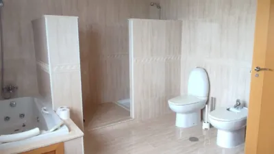 Chalet en venta en Piscinas, Morales del Vino de 509.900 €