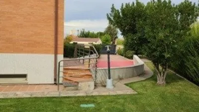 Chalet en venta en Piscinas, Morales del Vino de 509.900 €