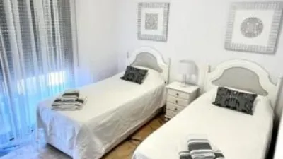 Piso en alquiler en Paseo Marítimo Rey de España, 26, cerca de Calle del Poeta Salvador Rueda, Playa de Los Boliches (Fuengirola) de 2.000 €<span>/mes</span>