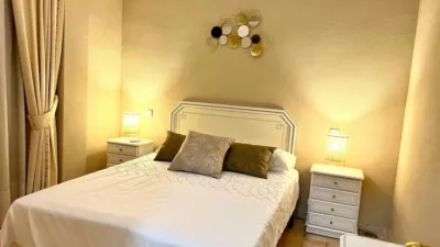 Piso en alquiler en Paseo Marítimo Rey de España, 26, cerca de Calle del Poeta Salvador Rueda, Playa de Los Boliches (Fuengirola) de 2.000 €<span>/mes</span>