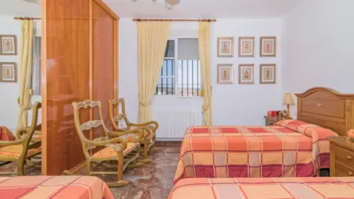 Chalet en venta en Caparacena, Caparacena (Atarfe) de 395.000 €