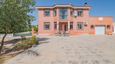 Chalet en venta en Caparacena, Caparacena (Atarfe) de 395.000 €