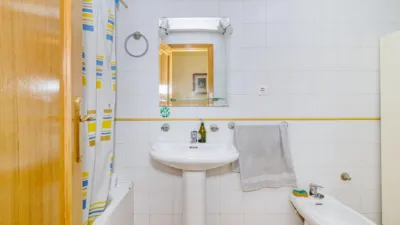 Piso en venta en Avenida de Murcia, San Ildefonso (Hospital Real) (Distrito Beiro. Granada Capital) de 280.000 €
