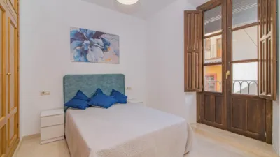 Apartamento en venta en Calle de San Jerónimo, Centro-Catedral (Granada Capital) de 230.000 €