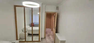 Casa adosada en alquiler en Calle de Averroes, cerca de Avenida de Juan Pablo II, Joaquina Eguaras (Distrito Norte. Granada Capital) de 1.400 €<span>/mes</span>
