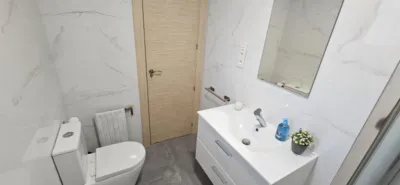Casa adosada en alquiler en Calle de Averroes, cerca de Avenida de Juan Pablo II, Joaquina Eguaras (Distrito Norte. Granada Capital) de 1.400 €<span>/mes</span>