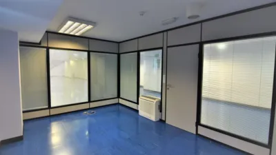 Local comercial en alquiler en Calle de Orillamar, cerca de Calle de Montroig - Vista 2