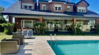 Chalet en venta en Calle de Urbide, Mungia de 1.200.000 €