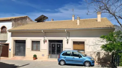 Chalet on Calle de la Puerta de Capa photo 3