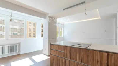 Apartment on Calle del Conde de Peñalver photo 8