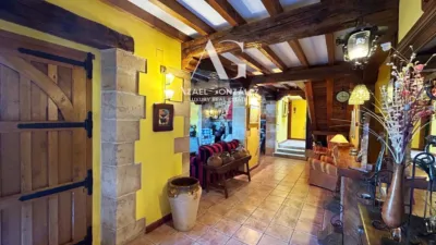House on Calle Cuevas de Altamira, No. 201 photo 13