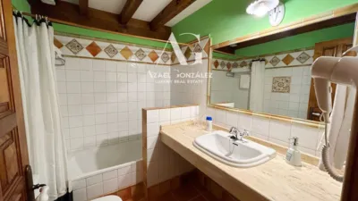House on Calle Cuevas de Altamira, No. 201 photo 20